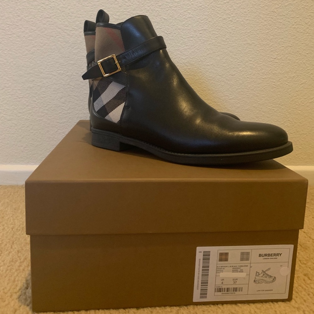 Burberry Vintage Buckled Checkered Booties
